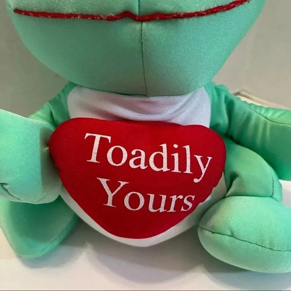 Moshi Green Frog Prince Toadily Yours Microbead Squishy Plush Stuffed Animal - Picture 3 of 10